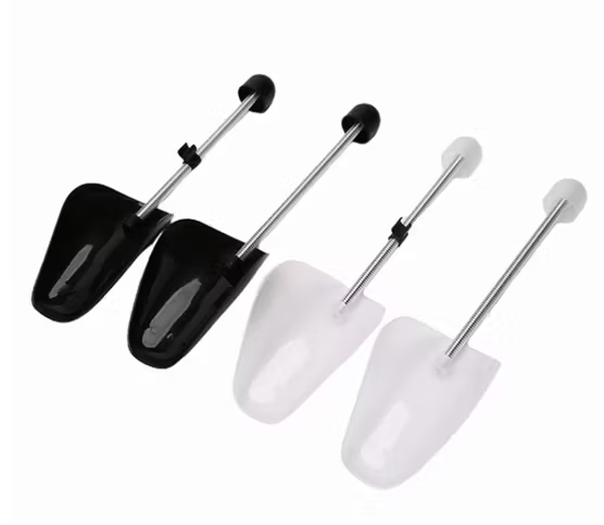 Skoformare med fjäder (Svart)