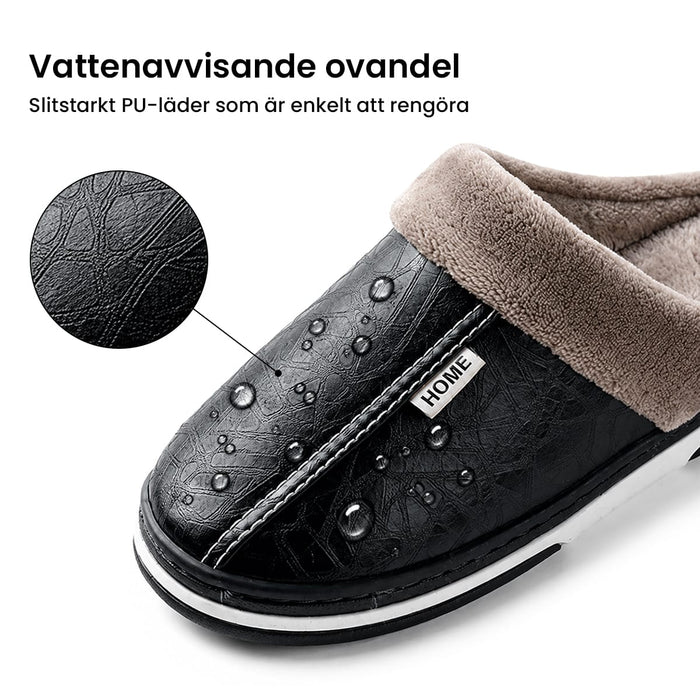 Svarta inomhusskor i vattenavvisande PU-läder, brunt foder och halkfri sula.