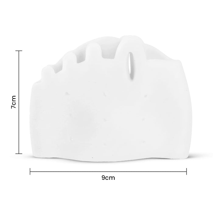 Tåseparatorer i gel, 2-pack, vita, storlek 7x9 cm. Formen påminner om ett tåskydd. Visas mot en enkel bakgrund.