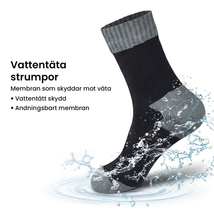 Svarta och grå, andningsbara och vattentäta strumpor med vattenstänk som visar att de skyddar mot fukt.