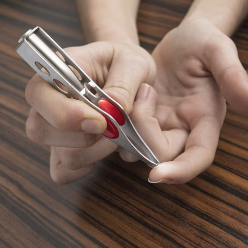 Kroppsbutiken Pincett med lampa